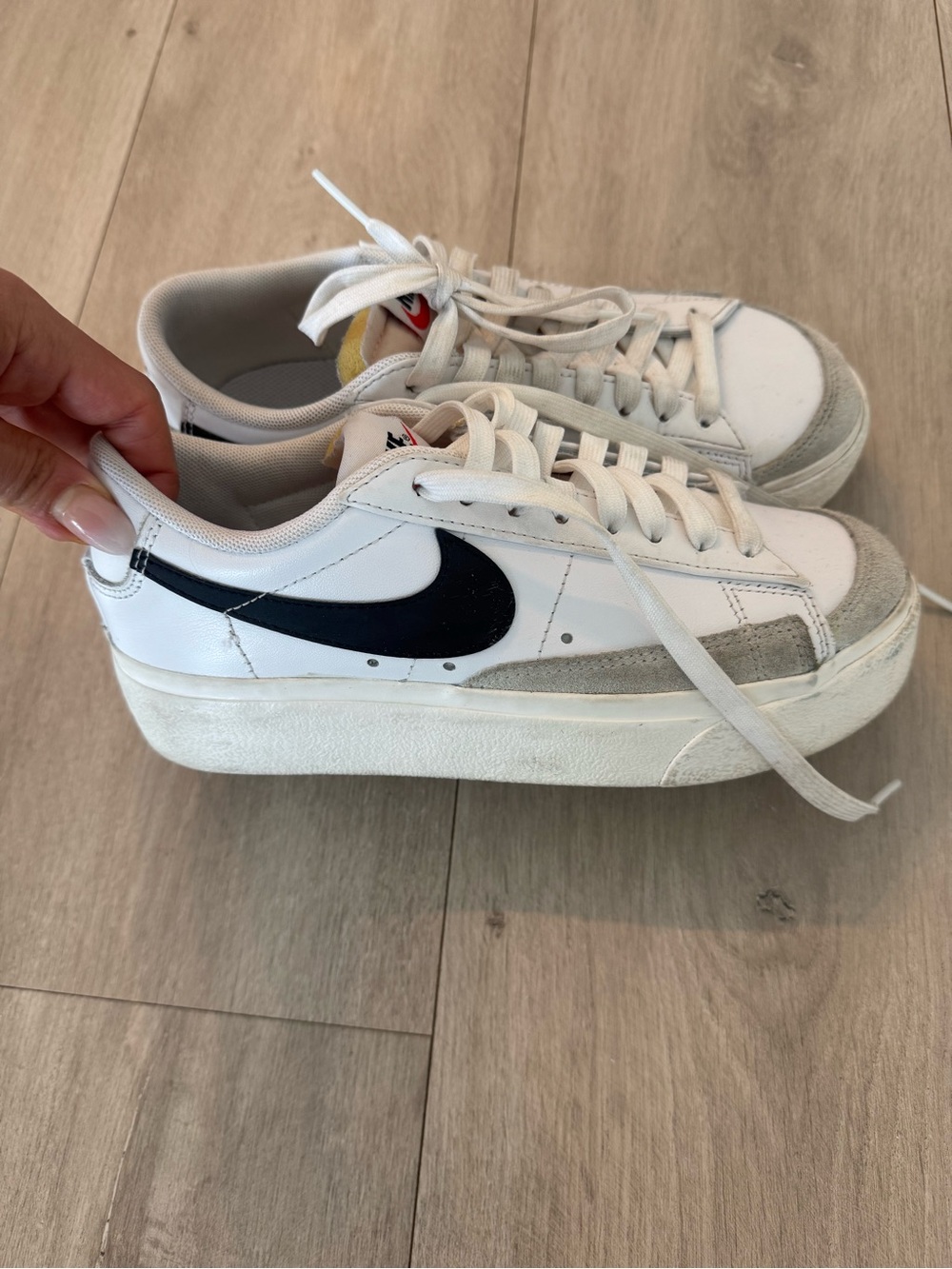 Nike blazer low platform